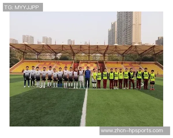 足球舞动青春激情展现梦想与团队精神的完美结合 足球舞动青春激情展现梦想与团队精神的完美结合